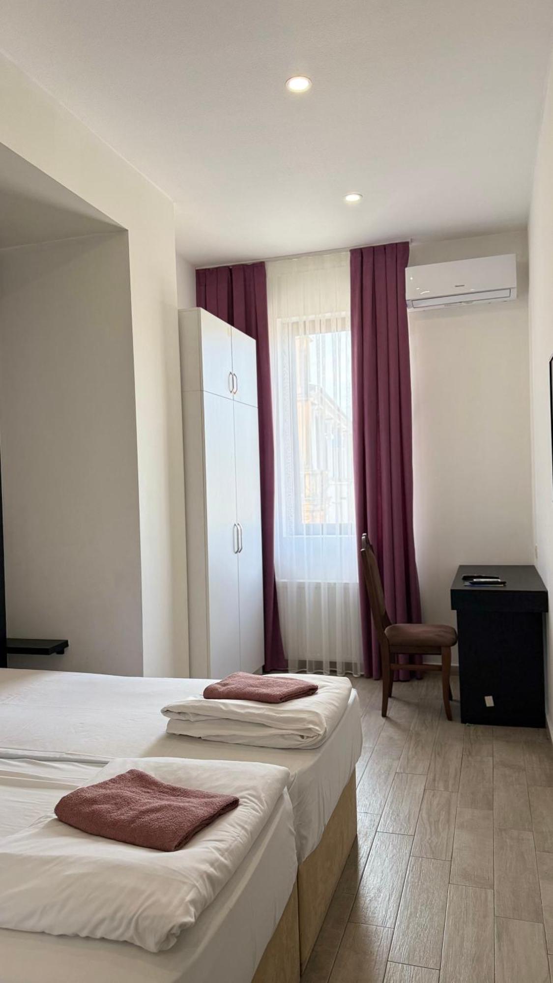 Star Hotel Кутаиси Екстериор снимка