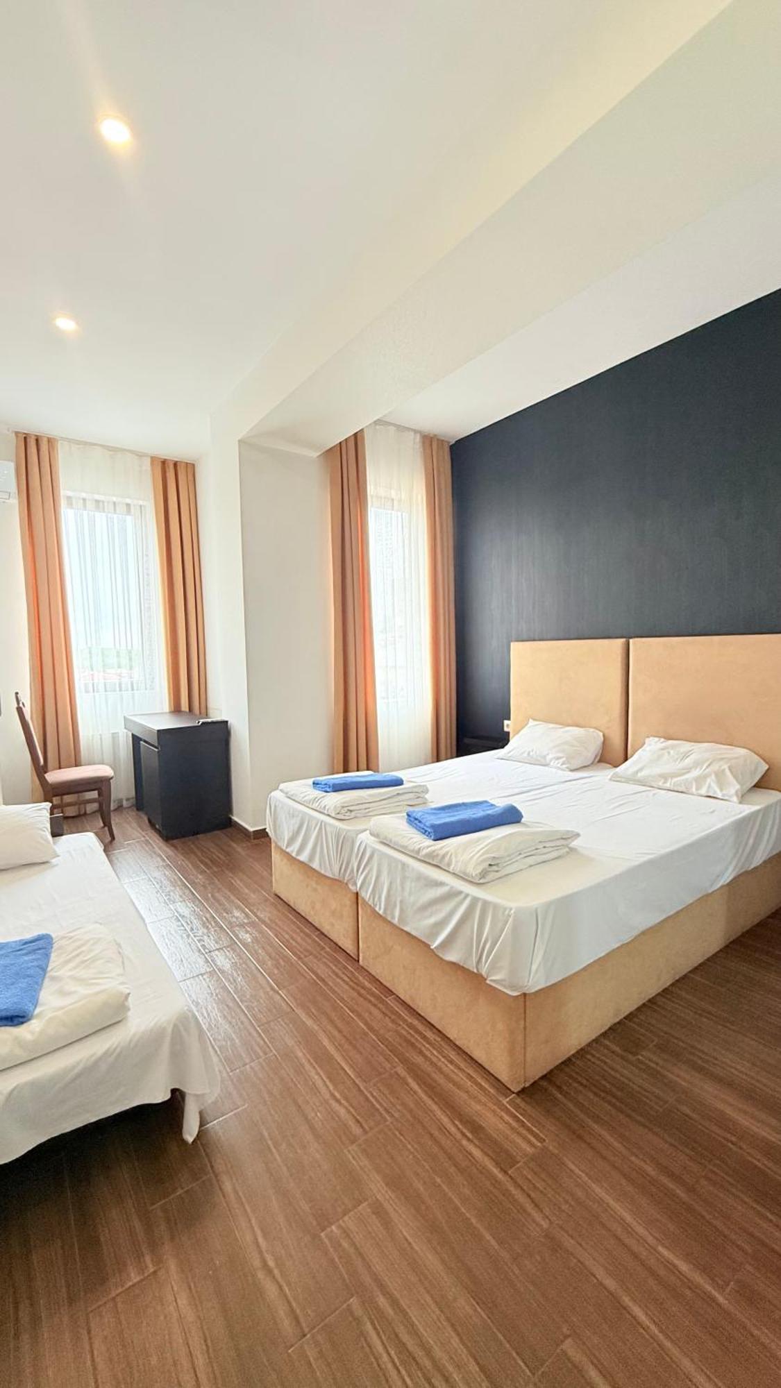 Star Hotel Кутаиси Екстериор снимка